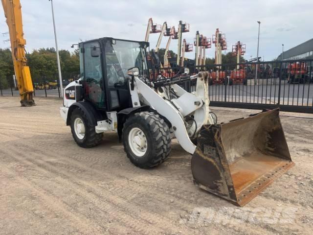 CAT 906 Wielladers