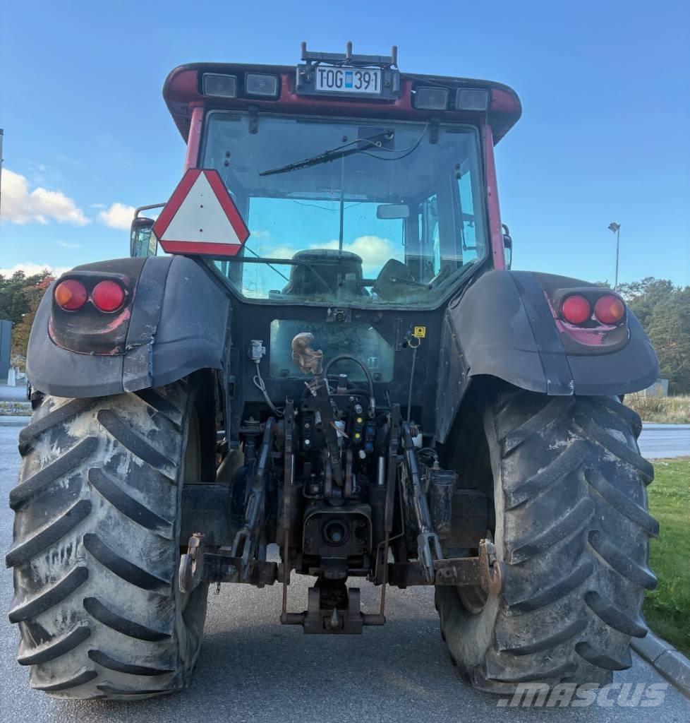 Valtra Traktor T 140 Tractoren