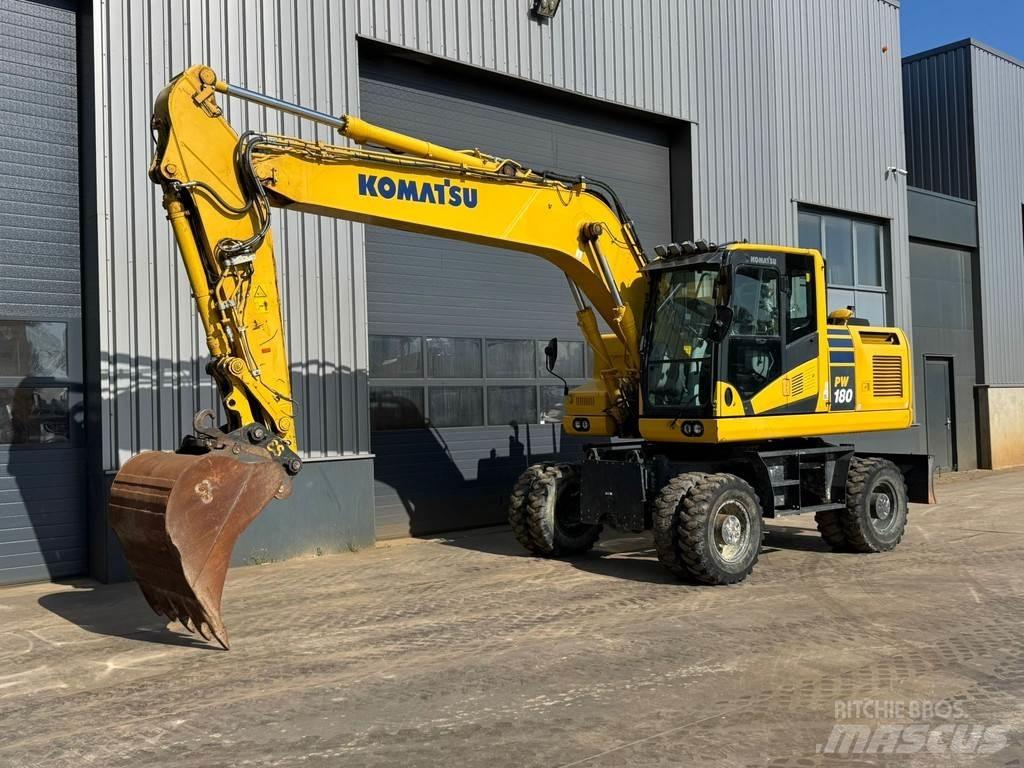 Komatsu PW180-11 Wielgraafmachines