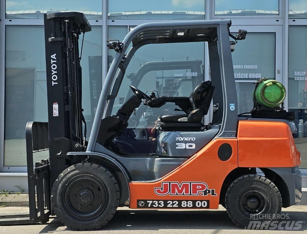 Toyota 8 FG 30 F LPG heftrucks