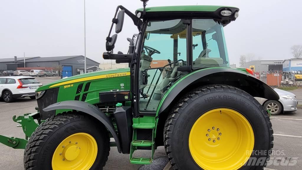 John Deere 5125 R Tractoren