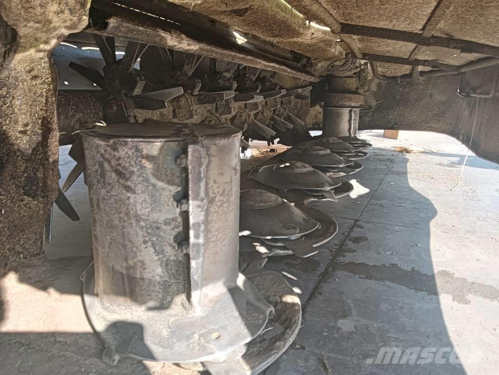 CLAAS Disco 2700 C Maaikneuzers