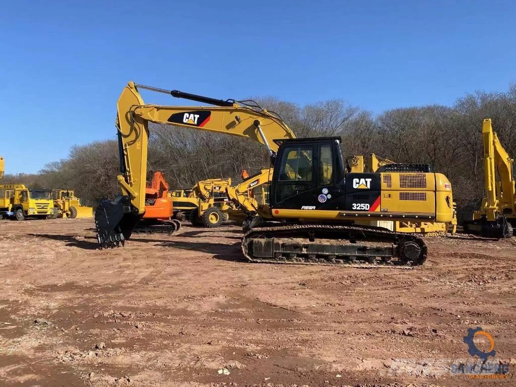 CAT 325 D Rupsgraafmachines