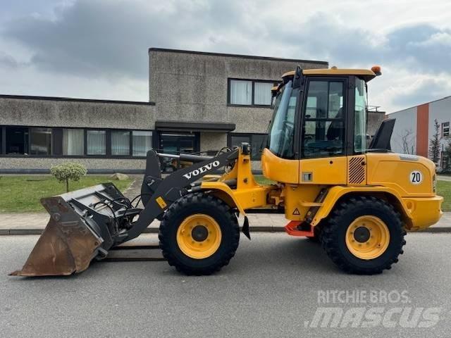 Volvo L 35 G Wielladers