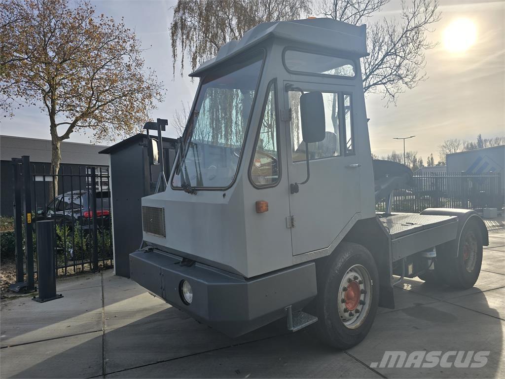  [div] DAF TT2100DH Terminaltrekkers