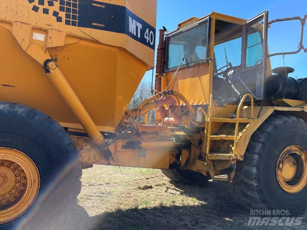 Moxy MT 40 B Knik dumptrucks