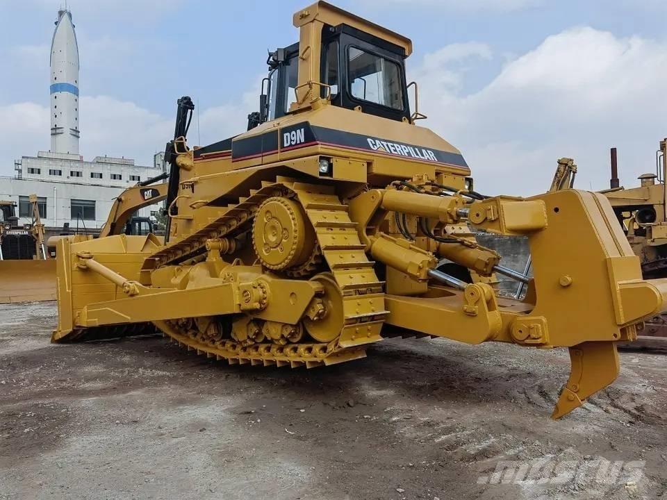 CAT D9N Rupsdozers