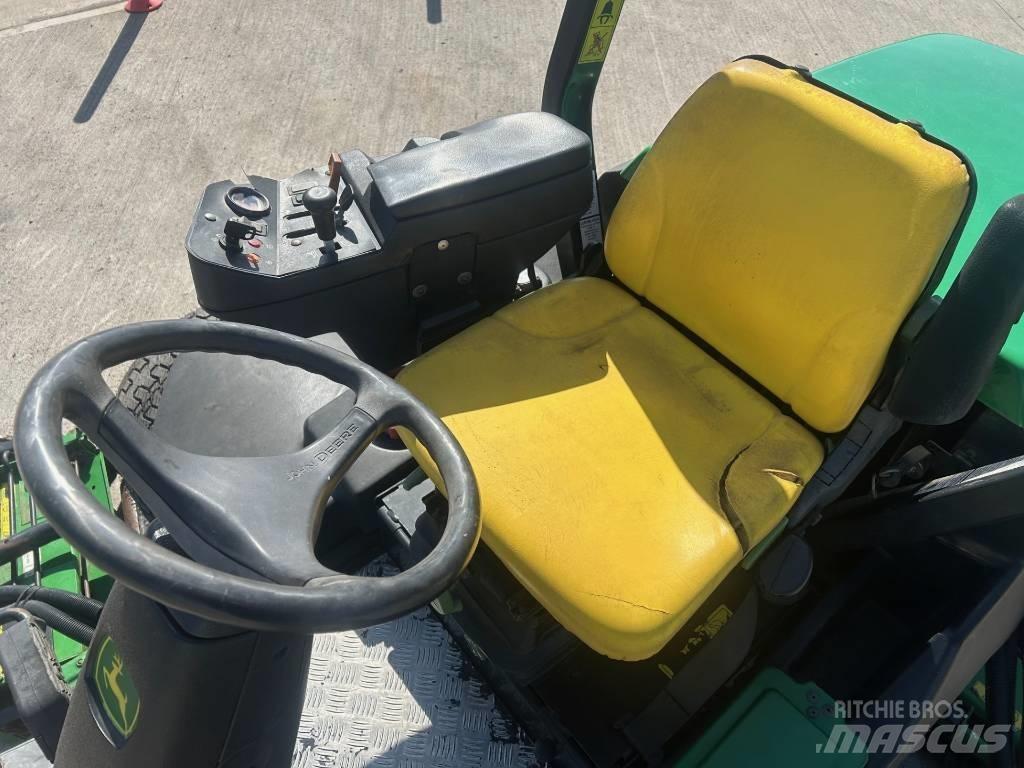John Deere 3235C Golfbaanmaaiers