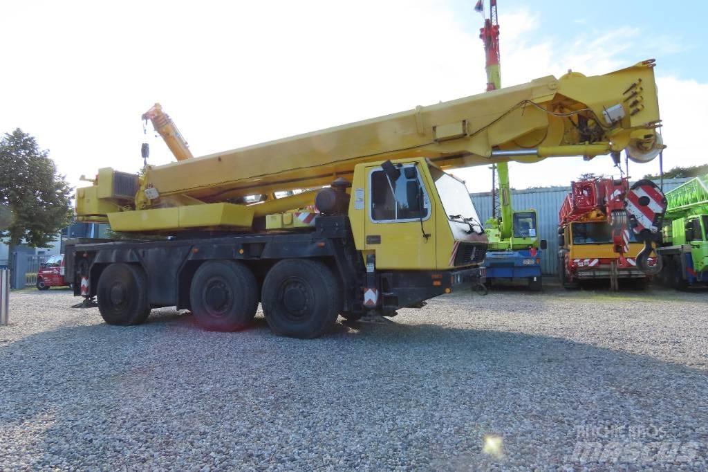 Grove GMK 3050 Kranen voor alle terreinen