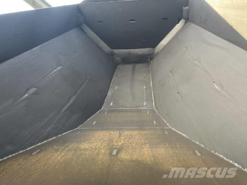 Komatsu HM 400-1 Knik dumptrucks