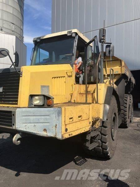 Komatsu HM 400-1 Knik dumptrucks