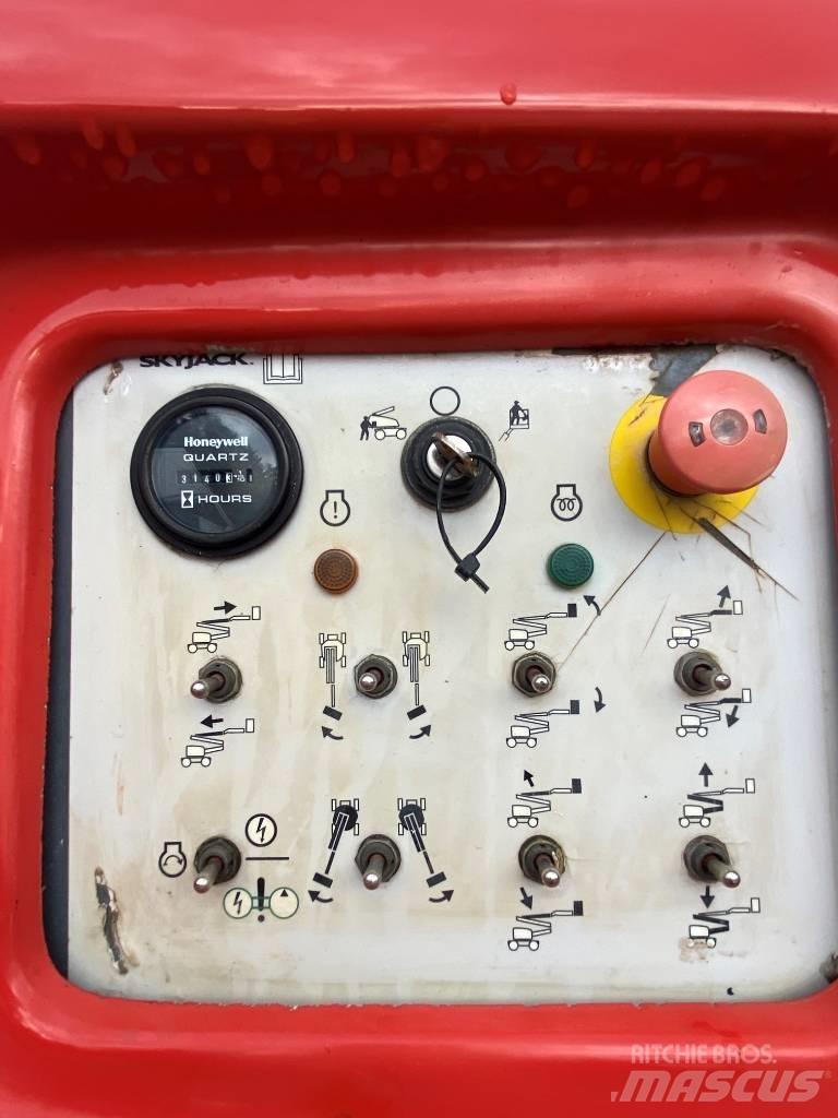 SkyJack SJ 63 AJ Knikarmhoogwerkers