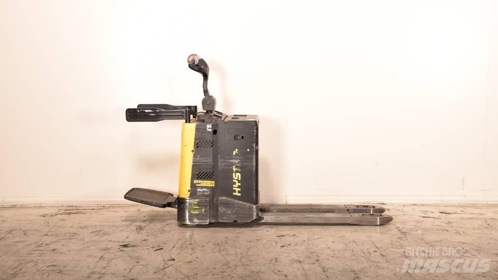Hyster P 2.0 S Pallettruck met meerij platform