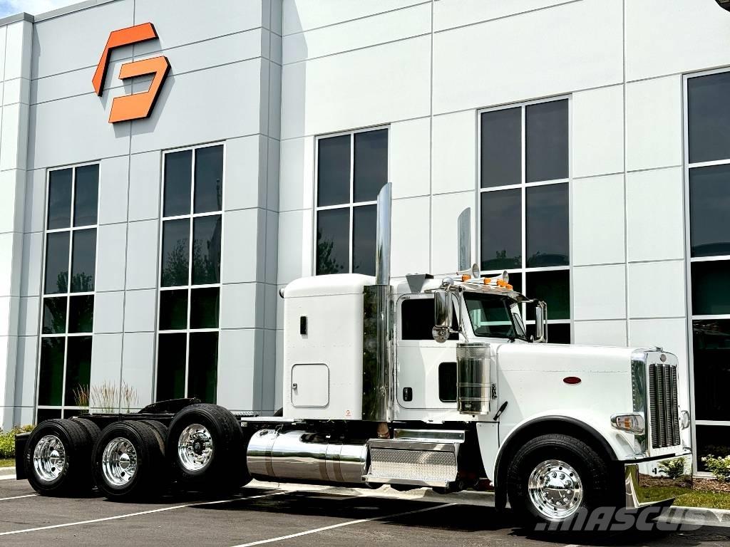 Peterbilt 389 Trekkers