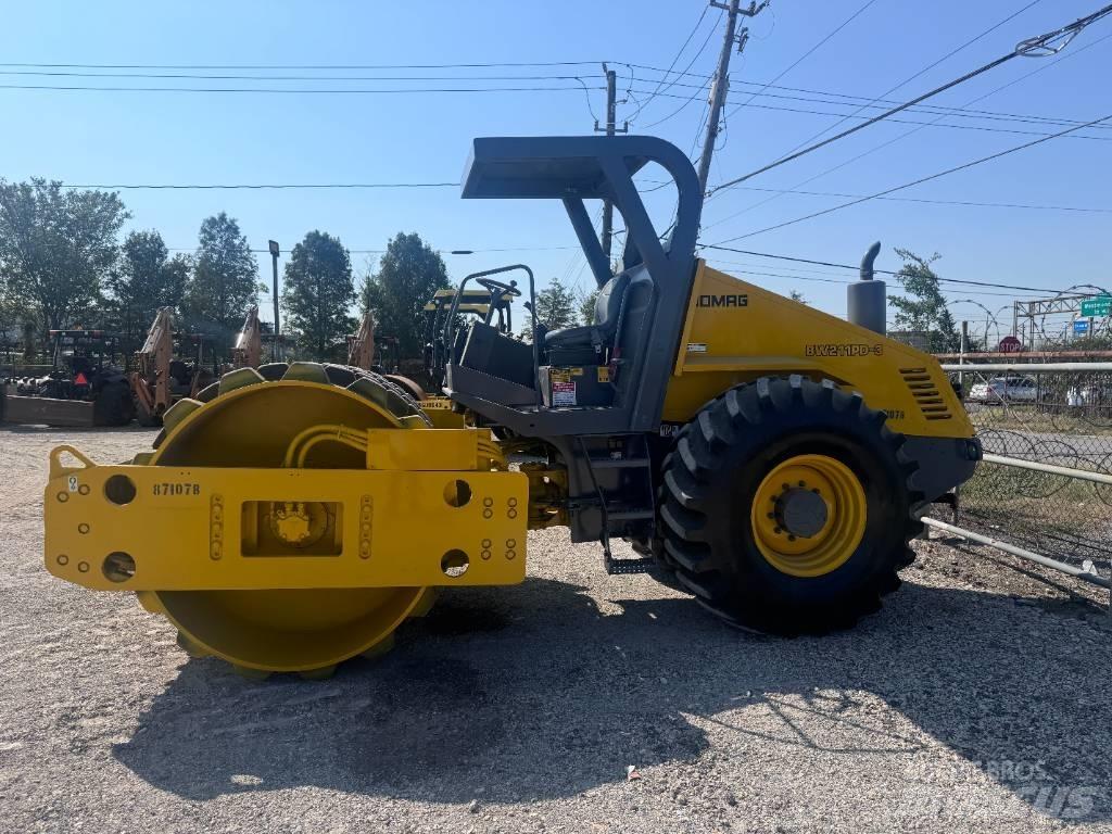Bomag BW 211 P D-3 Trilrolwalsen