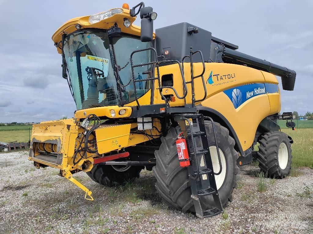 New Holland CX 8070 Maaidorsmachines