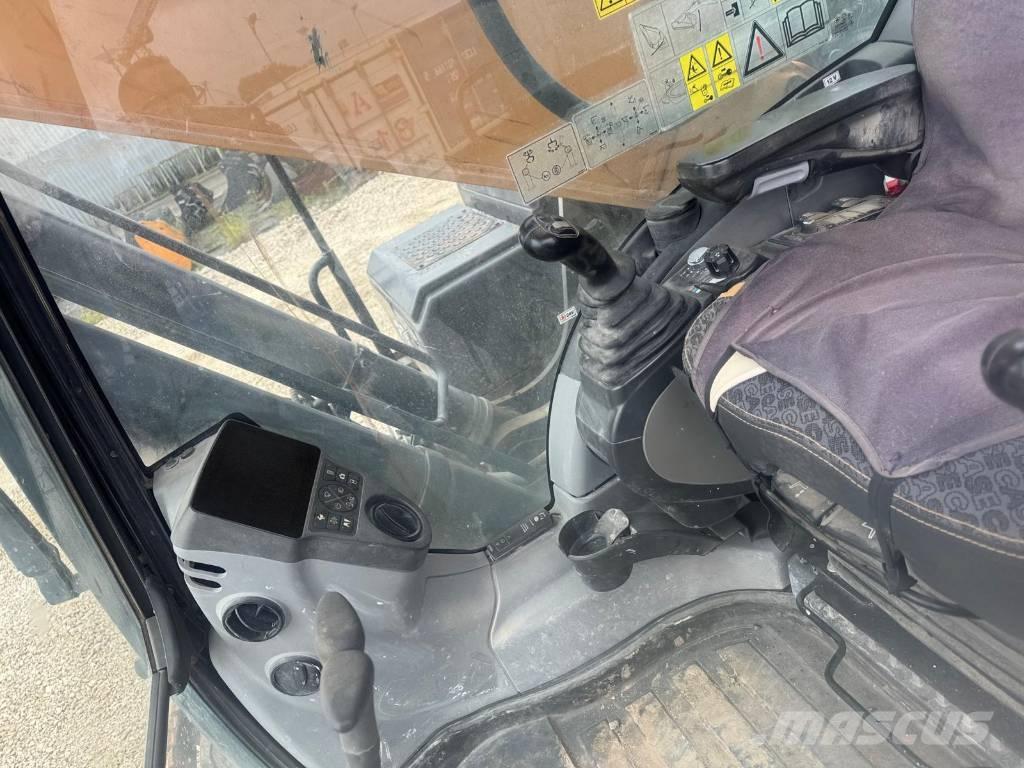 CASE CX 300 D Rupsgraafmachines