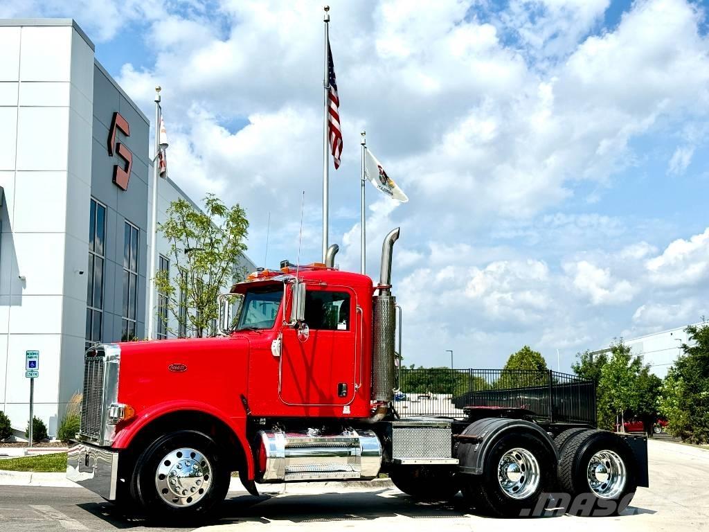 Peterbilt 378 Trekkers