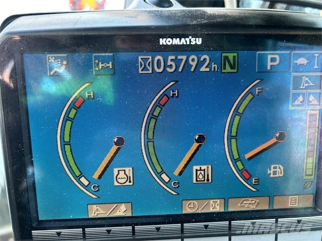 Komatsu PW118MR-8 Wielgraafmachines