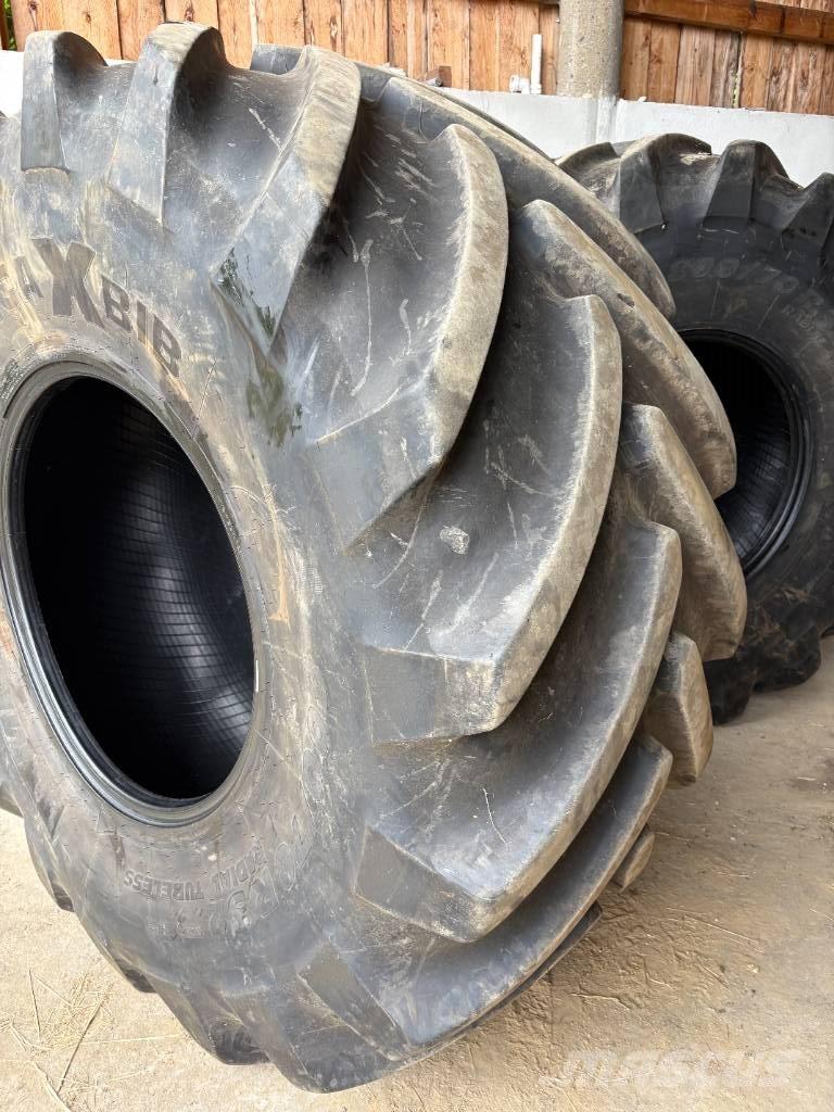 Michelin 800/70R32 Banden, wielen en velgen