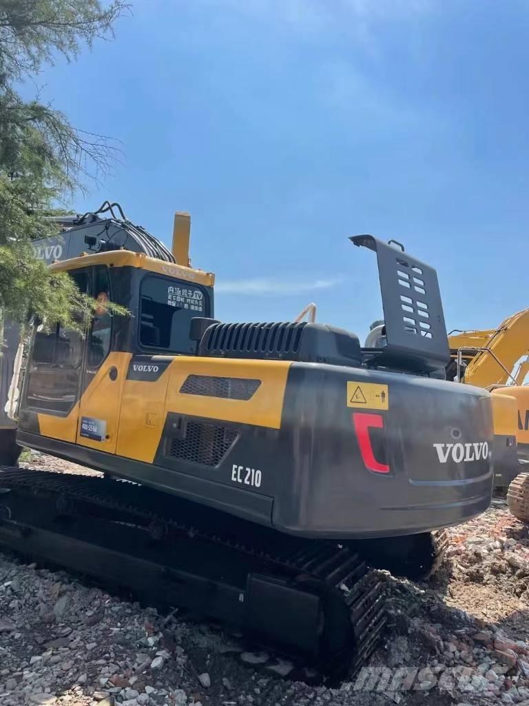 Volvo EC210D Rupsgraafmachines