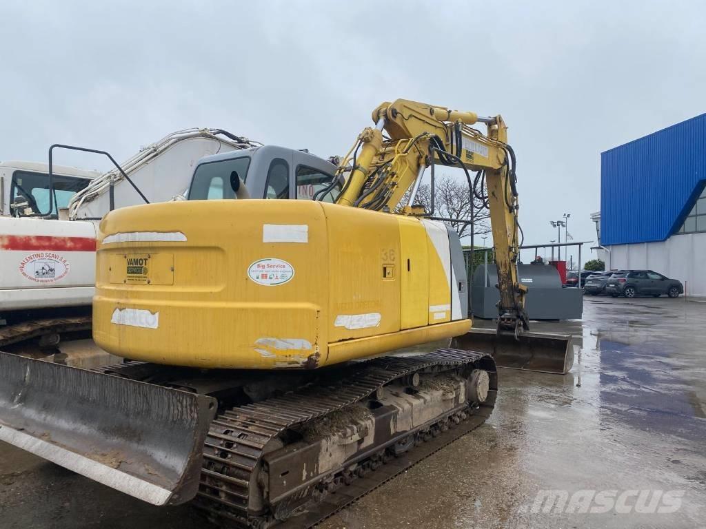 New Holland E 145 Rupsgraafmachines