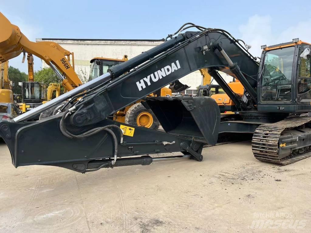 Hyundai 30 L-9 A Rupsgraafmachines