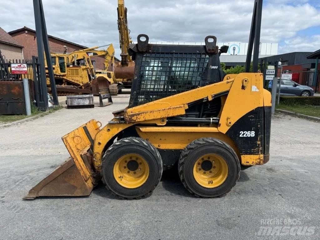 CAT 226B Turbo Schrankladers