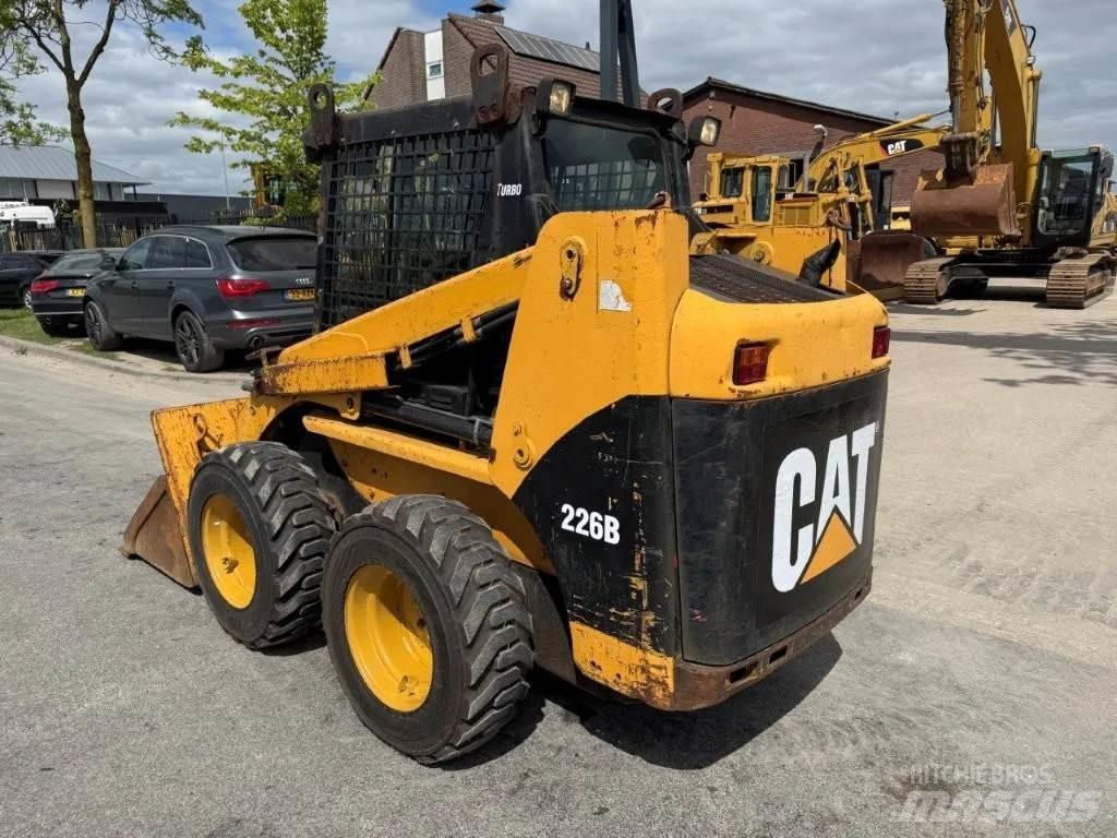 CAT 226B Turbo Schrankladers