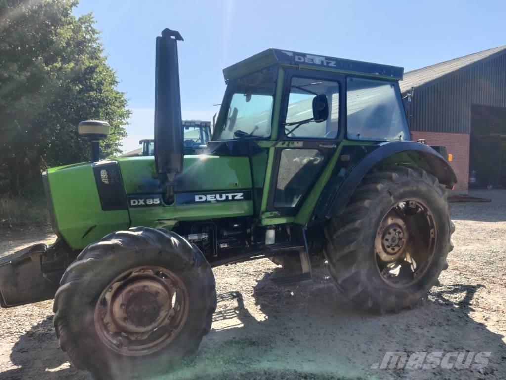 Deutz DX 85 ALLRAD Tractoren