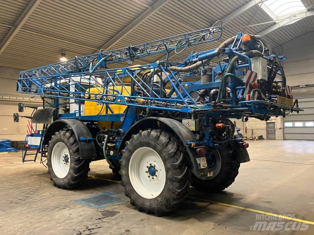 Delvano STM -  Ref 3109 Zelfrijdende spuitmachines