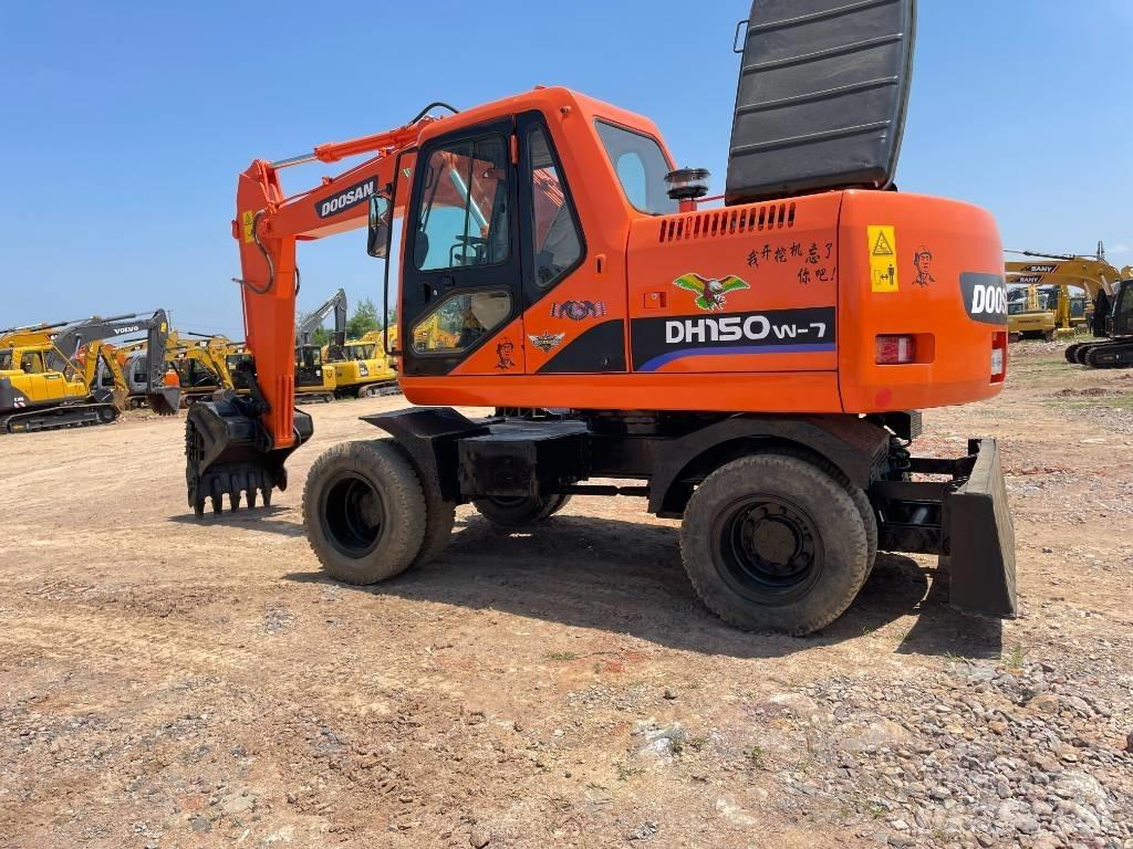 Doosan 150 Wielgraafmachines