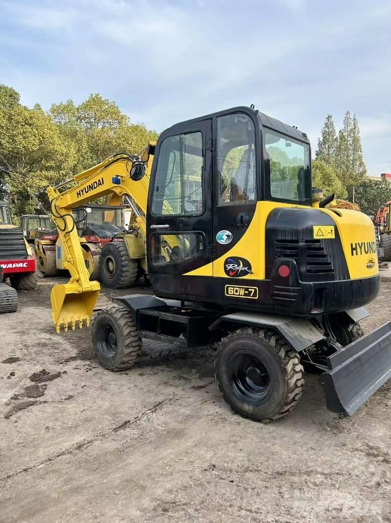 Hyundai R60-7 Wielgraafmachines