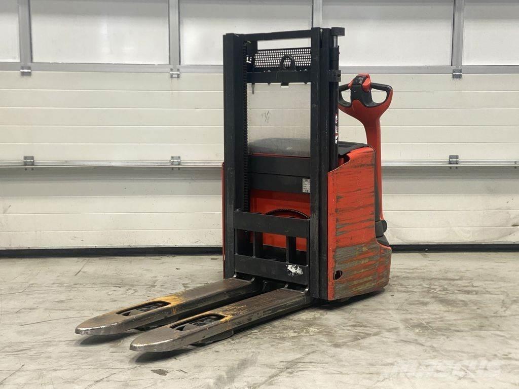 Linde L12 I Meeloop stapelaar
