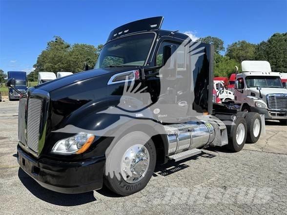 Kenworth T680 Trekkers