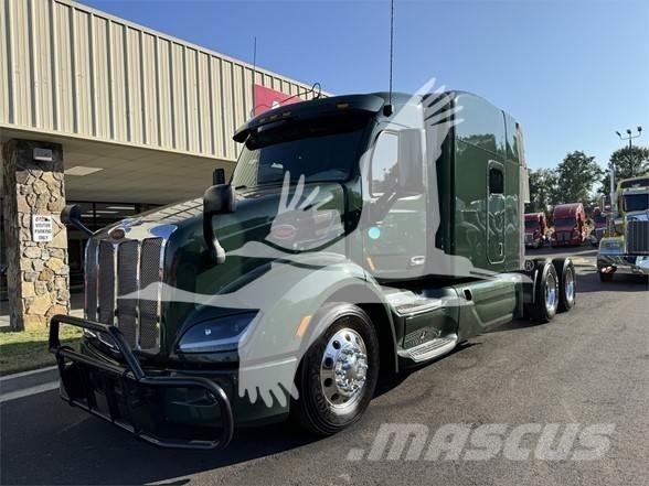 Peterbilt 579 Trekkers