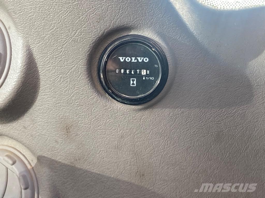 Volvo EC 140 DL Rupsgraafmachines