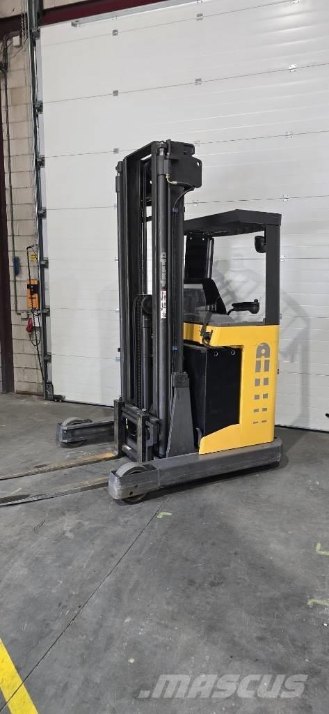 Atlet UNS14DTFVRE630 Reachtruck voor hoog niveau