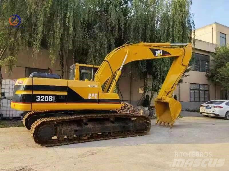 CAT 320 B L Rupsgraafmachines