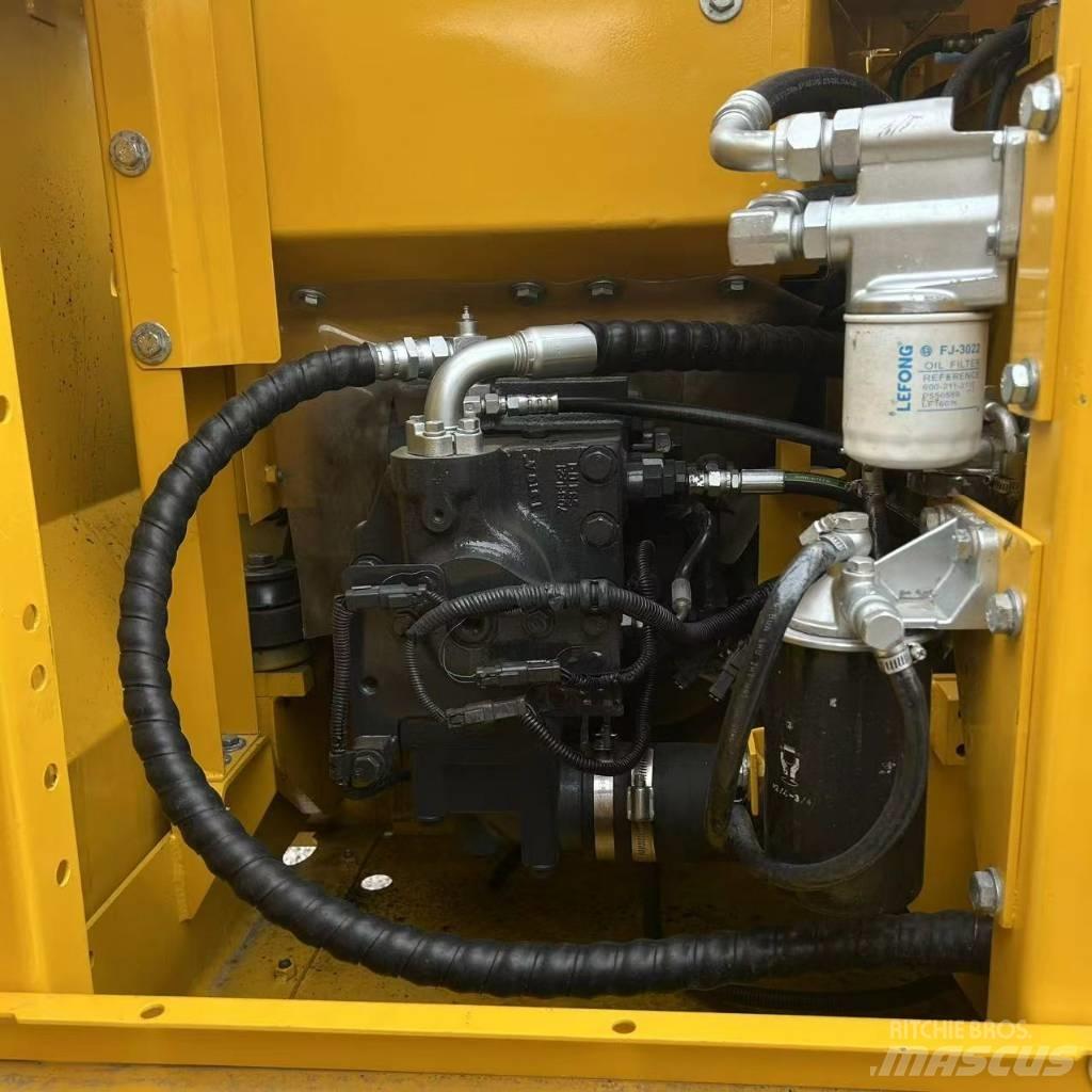 Komatsu 130-7 Rupsgraafmachines