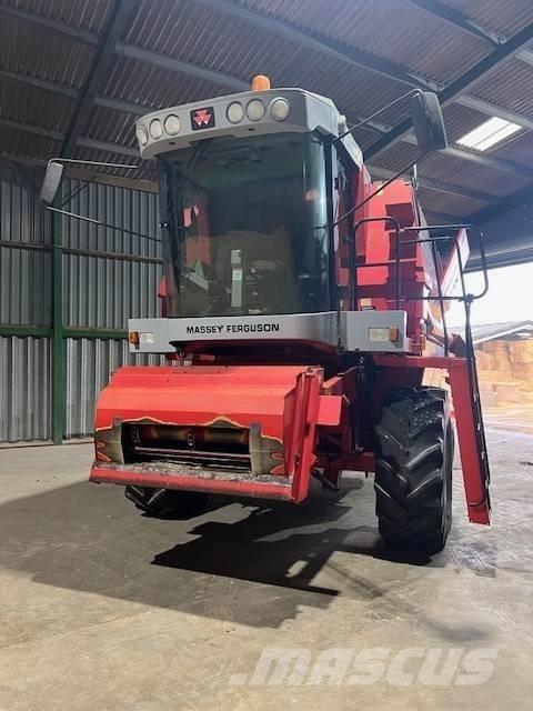 Massey Ferguson 30 Maaidorsmachines