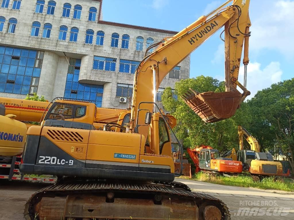 Hyundai R220LC-9 Rupsgraafmachines