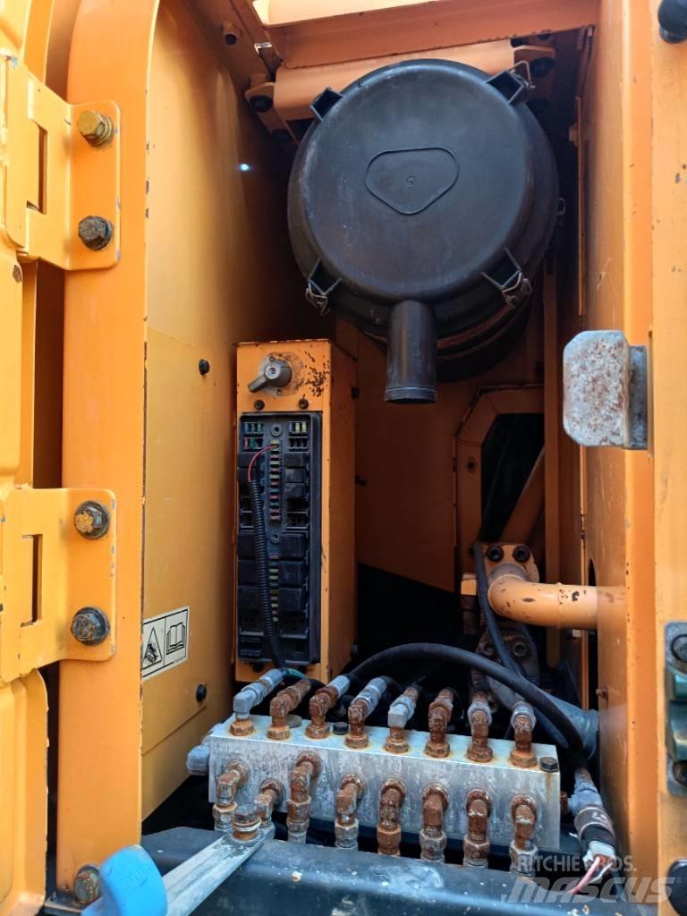 Hyundai R220LC-9 Rupsgraafmachines