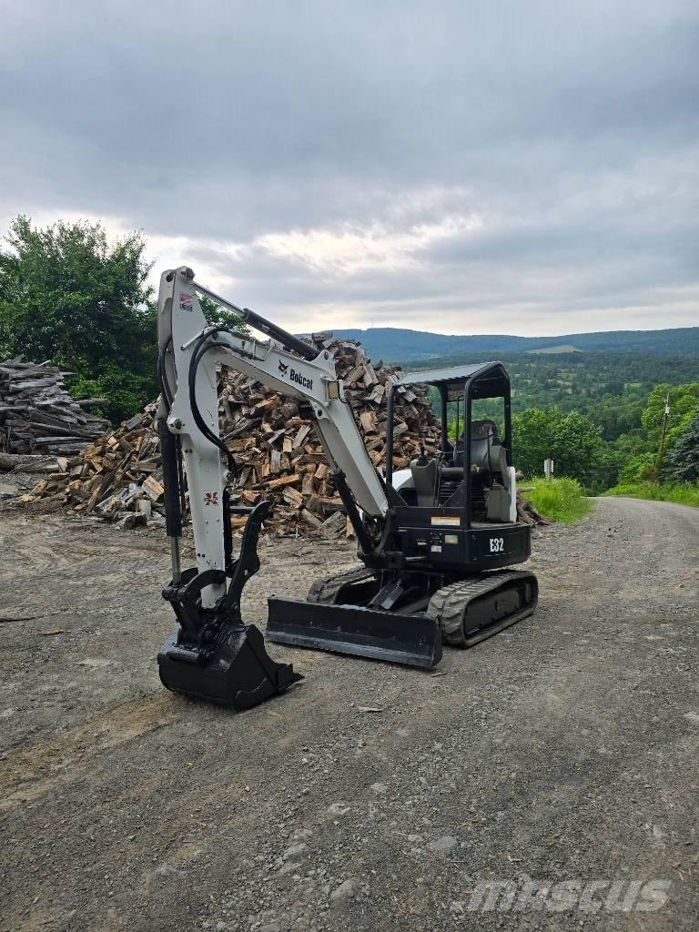 Bobcat E 32 Minigraafmachines < 7t