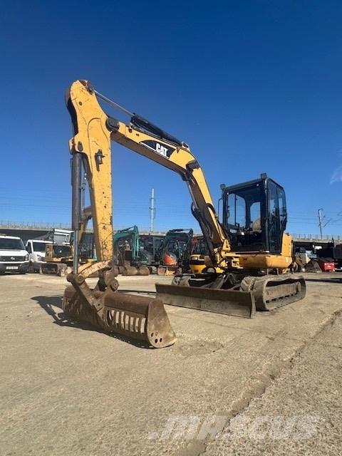 CAT 304.5 Rupsgraafmachines