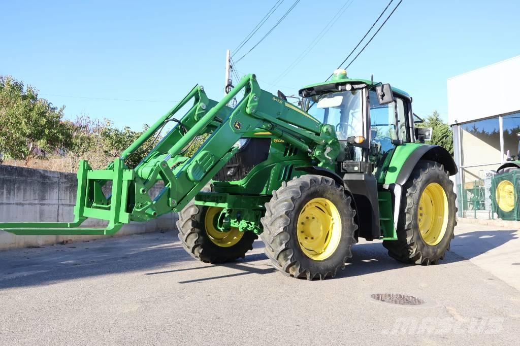 John Deere 6130 M Tractoren