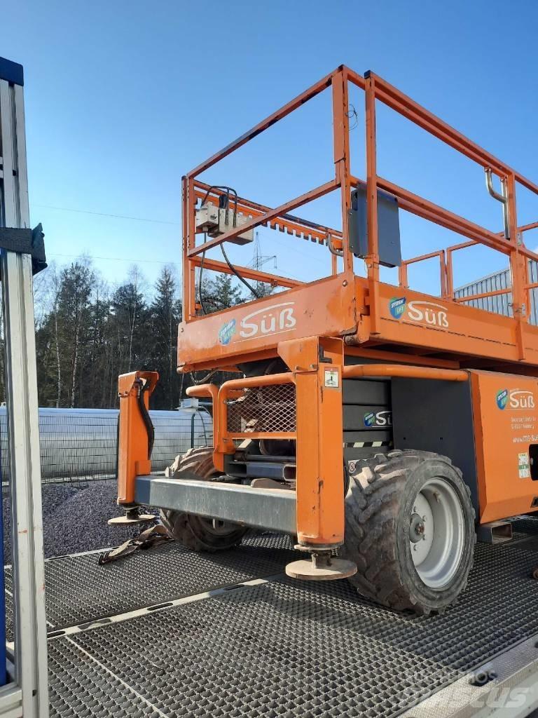 SkyJack SJ 6826 RT Schaarhoogwerkers