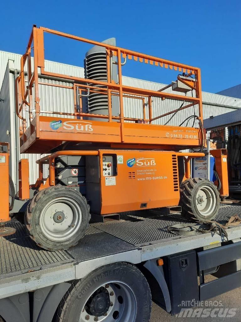 SkyJack SJ 6826 RT Schaarhoogwerkers