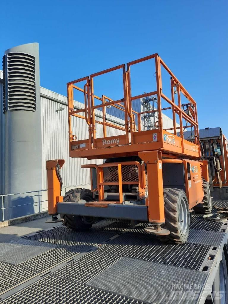 SkyJack SJ 6826 RT Schaarhoogwerkers