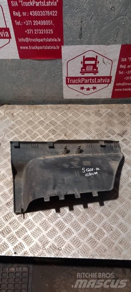 Scania 94 D.   1390074 Cabine en interieur